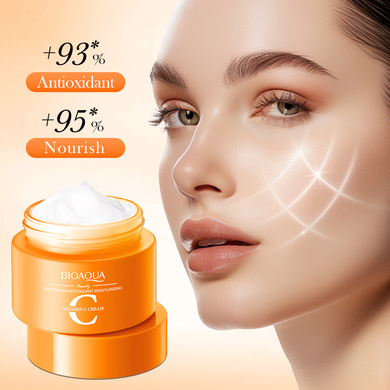 Vitamin C Body Cream for brightening and nourishing dry, rough skin while enhancing natural radiance.